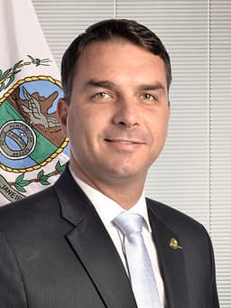 Retrato de Flávio Bolsonaro